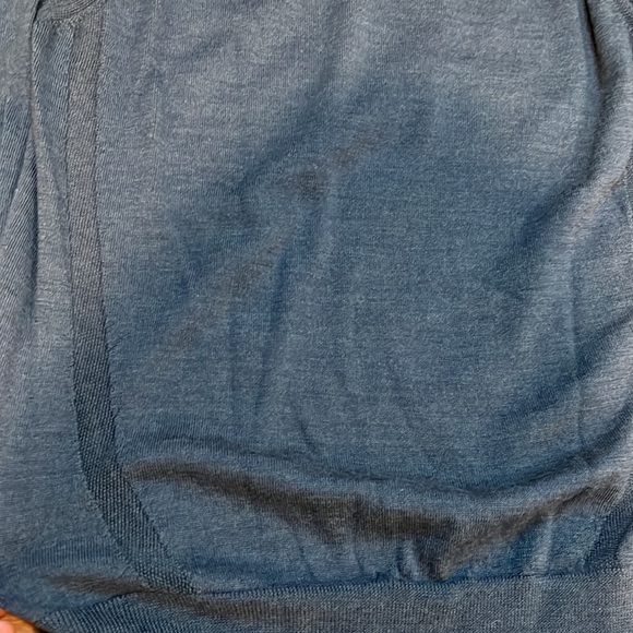 Lululemon sweater - size 6 - Picture 2 of 6